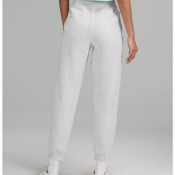 Lululemon Scuba High Rise Jogger - Picture 2 of 6